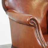 Fauteuil ancien en peau de mouton entièrement restauré