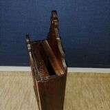 Provencal box walnut with flour or salt