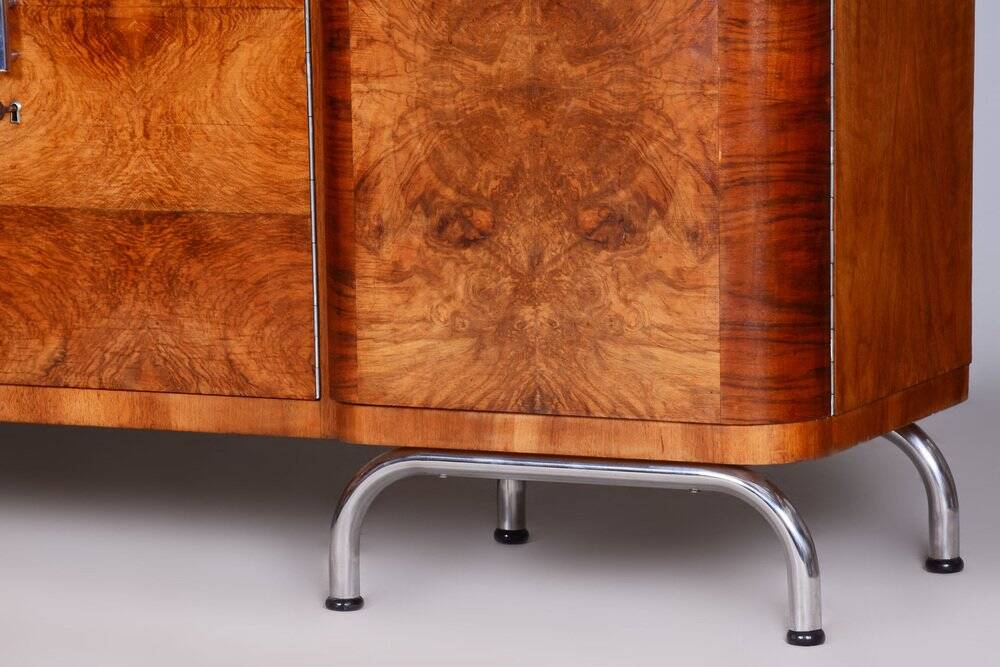 Bauhaus Czechia Sideboard in Walnut and Chrome-Plated Steel by Robert Slezak, 1930s
