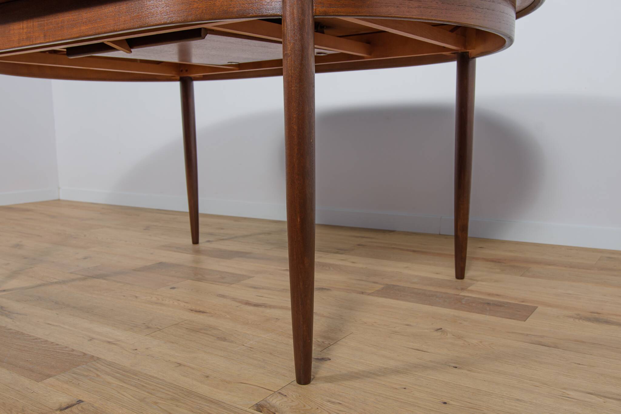 Mid-Century Oval Dining Table in Teak from G-Plan, 1960s