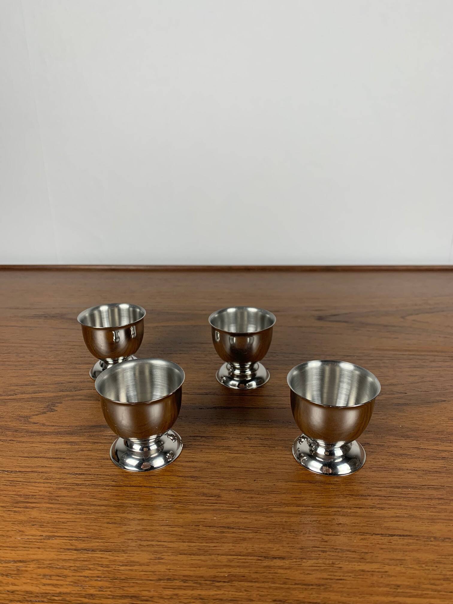 Set of 4 stainless steel egg cups, 1970