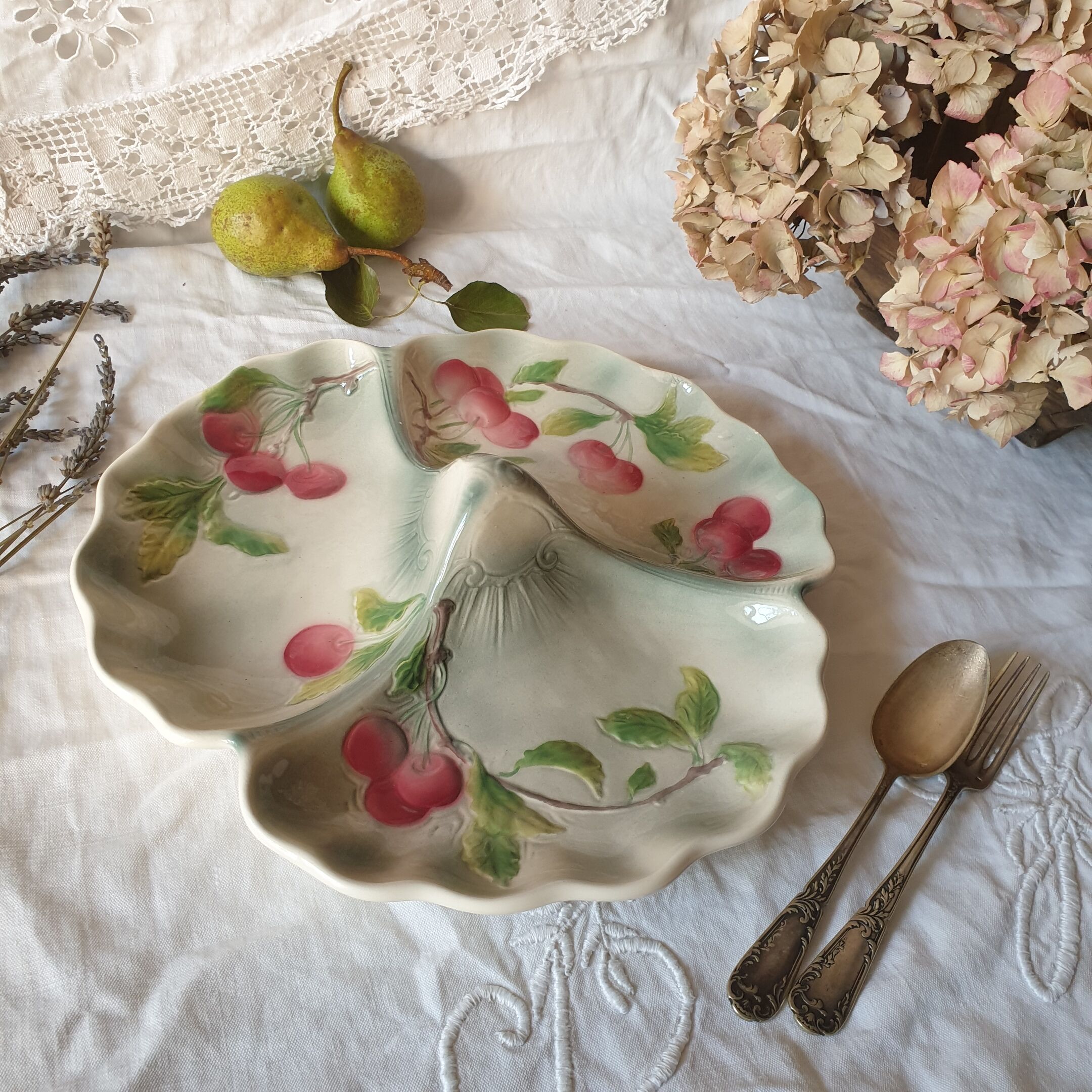 St Clement barbotine majolica, Art Nouveau