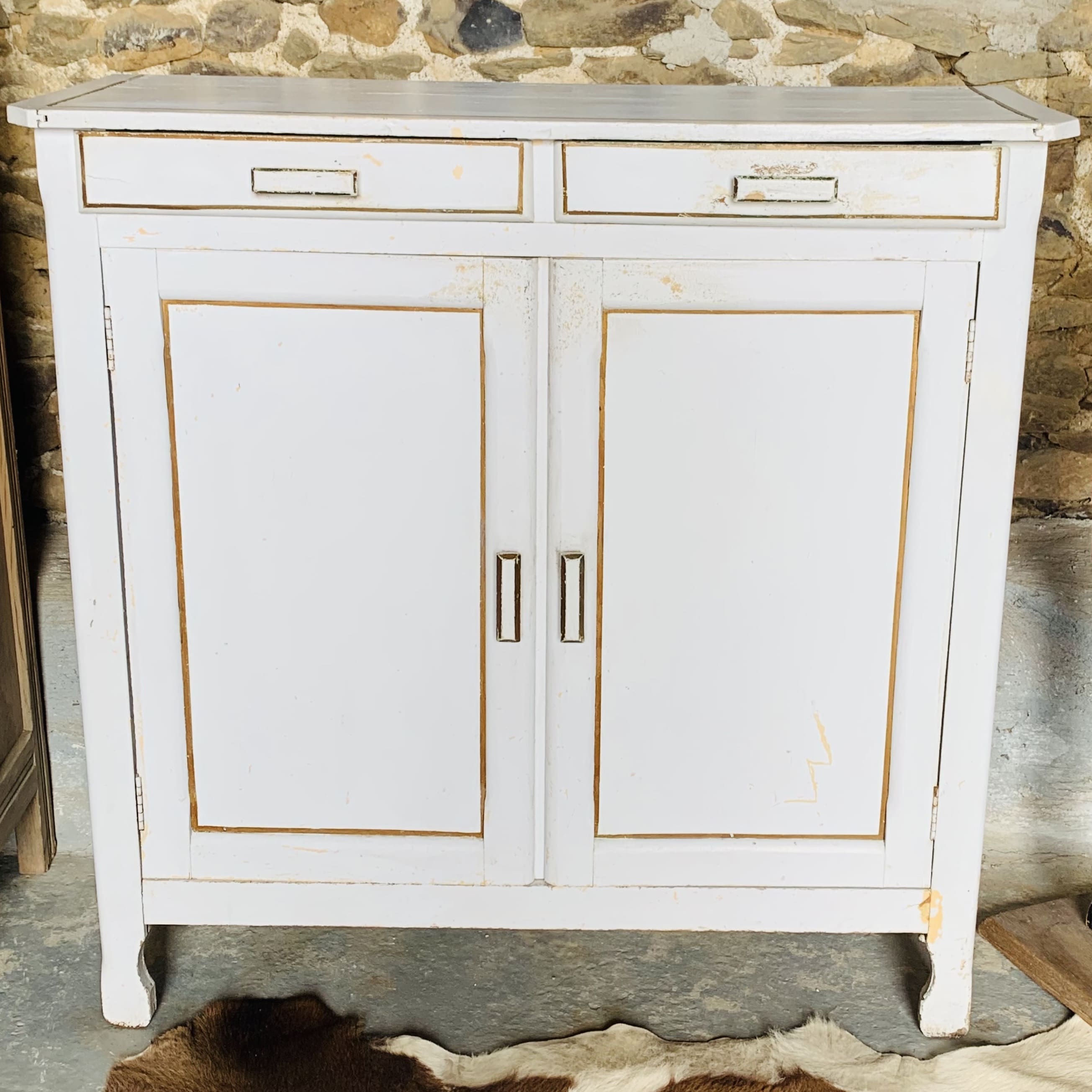 Parisian White buffet