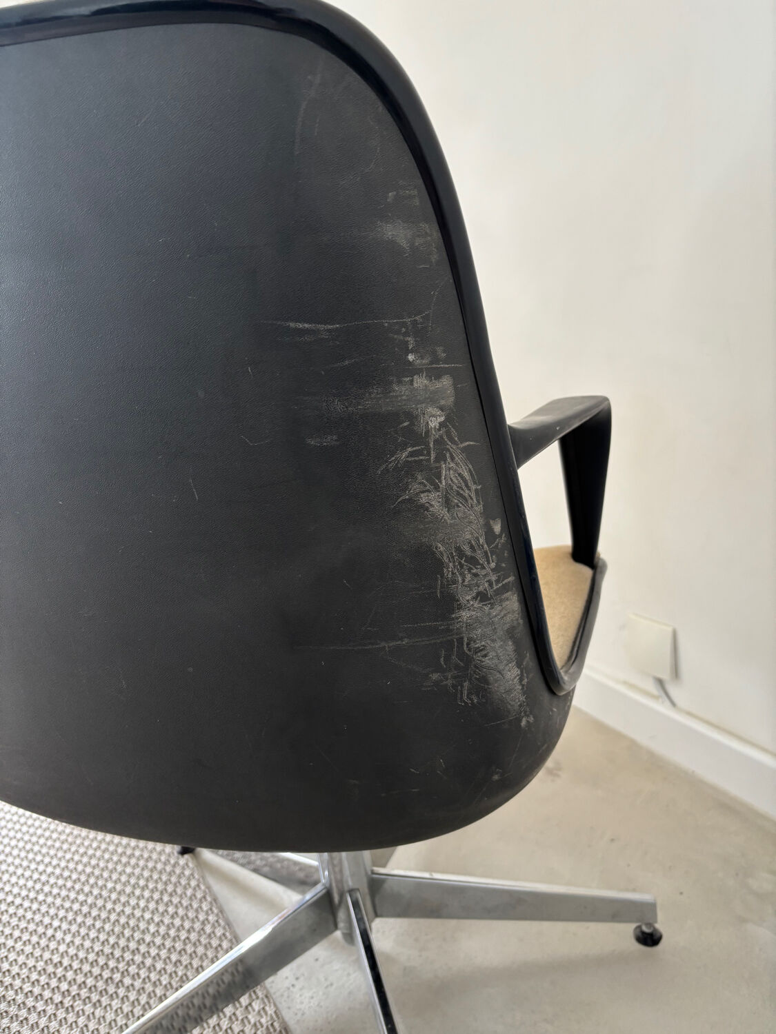 Strafor Steelcase office chair 45