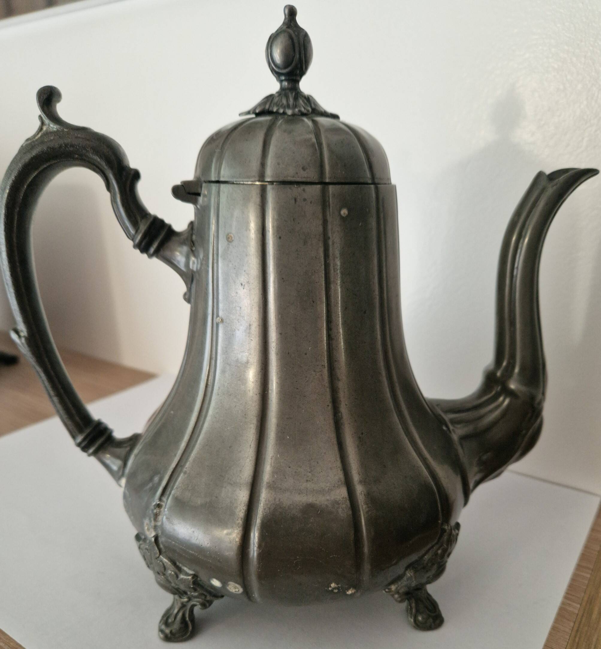 Antique teapot in pewter – Sheffield – Victorian style – 19th century