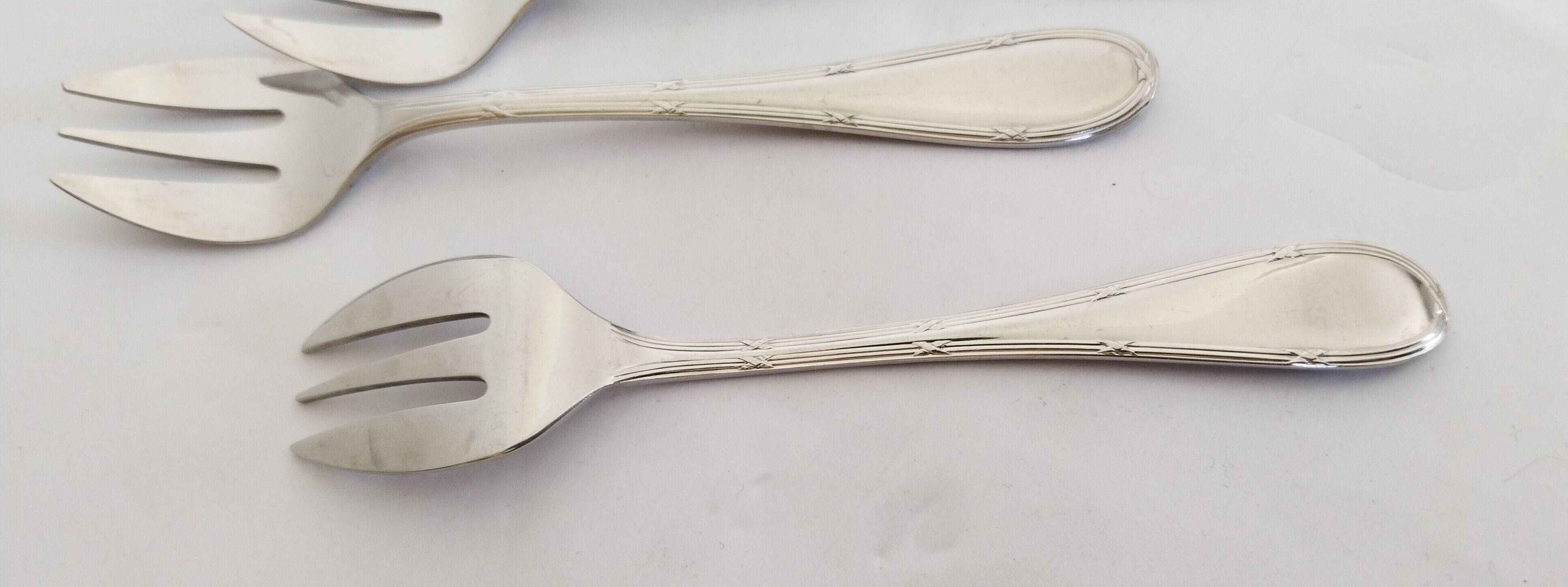 Oyster or dessert forks, ribbons, silver-plated metal