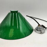 Green opaline cone suspension