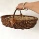 Panier en osier et bois de noisetier