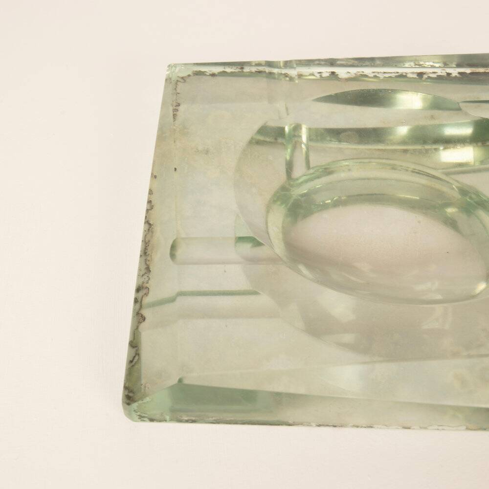 Crystal ashtray designed by Pietro Chiesa for Fontana Arte 1940