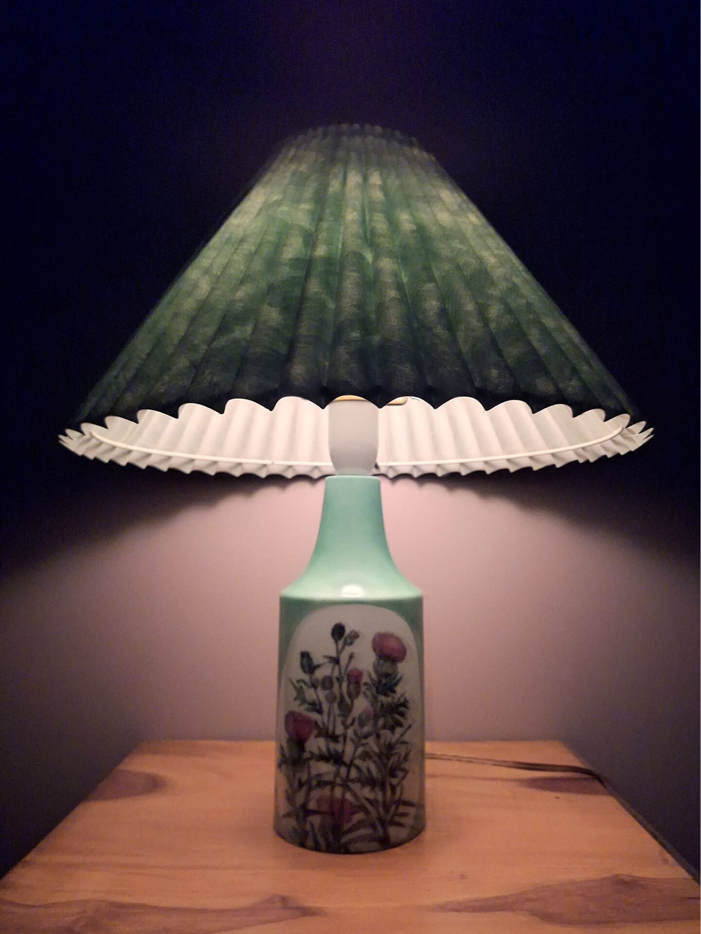 Vintage ceramic lamp, AK Kaiser, Germany, antique light fixture.