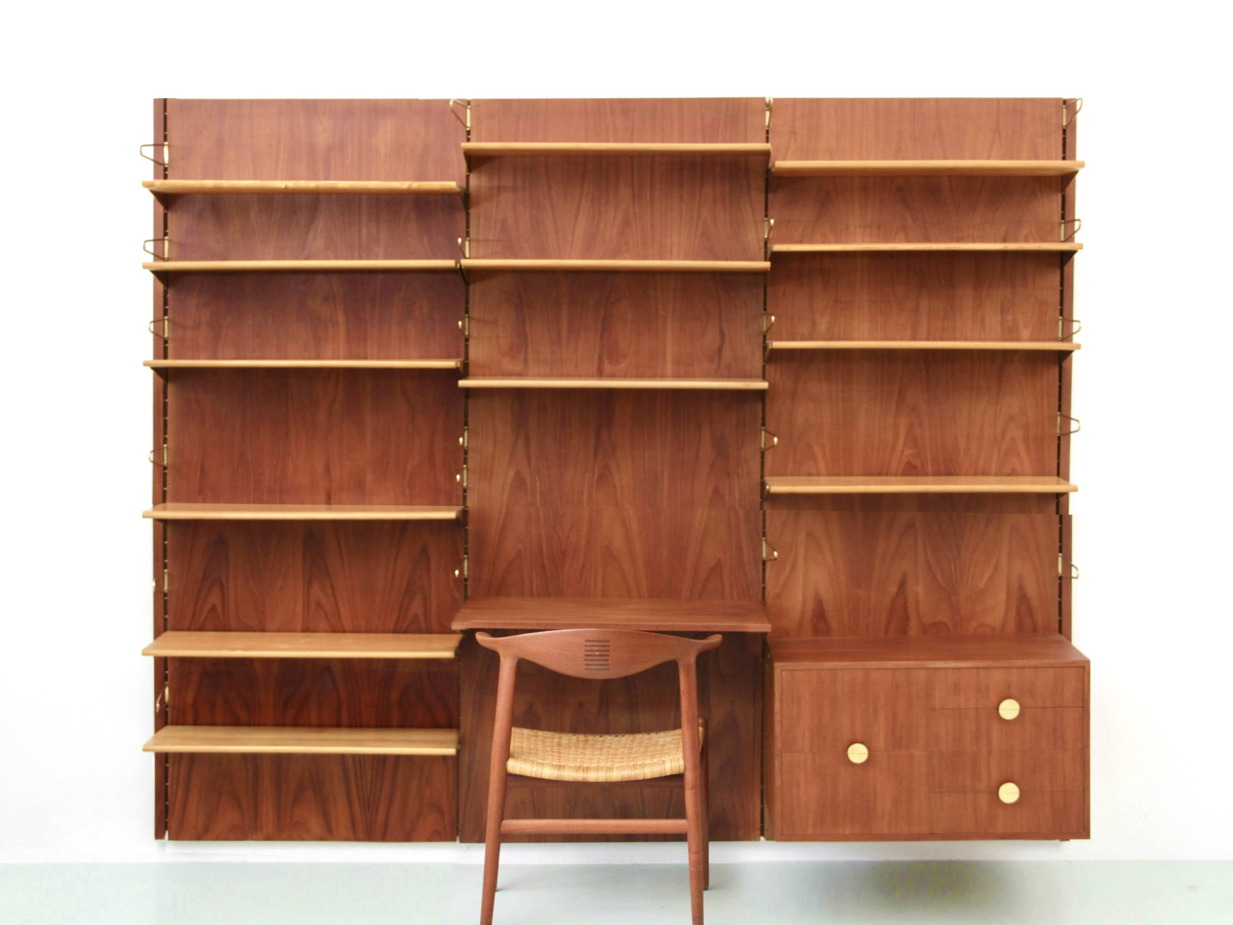 BO71 modular teak bookcase by Finn Juhl
