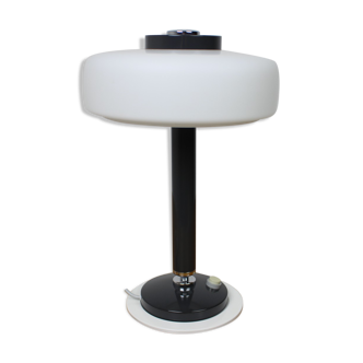 Lampe de table noire et blanche rare du milieu du siècle Napako années 1960