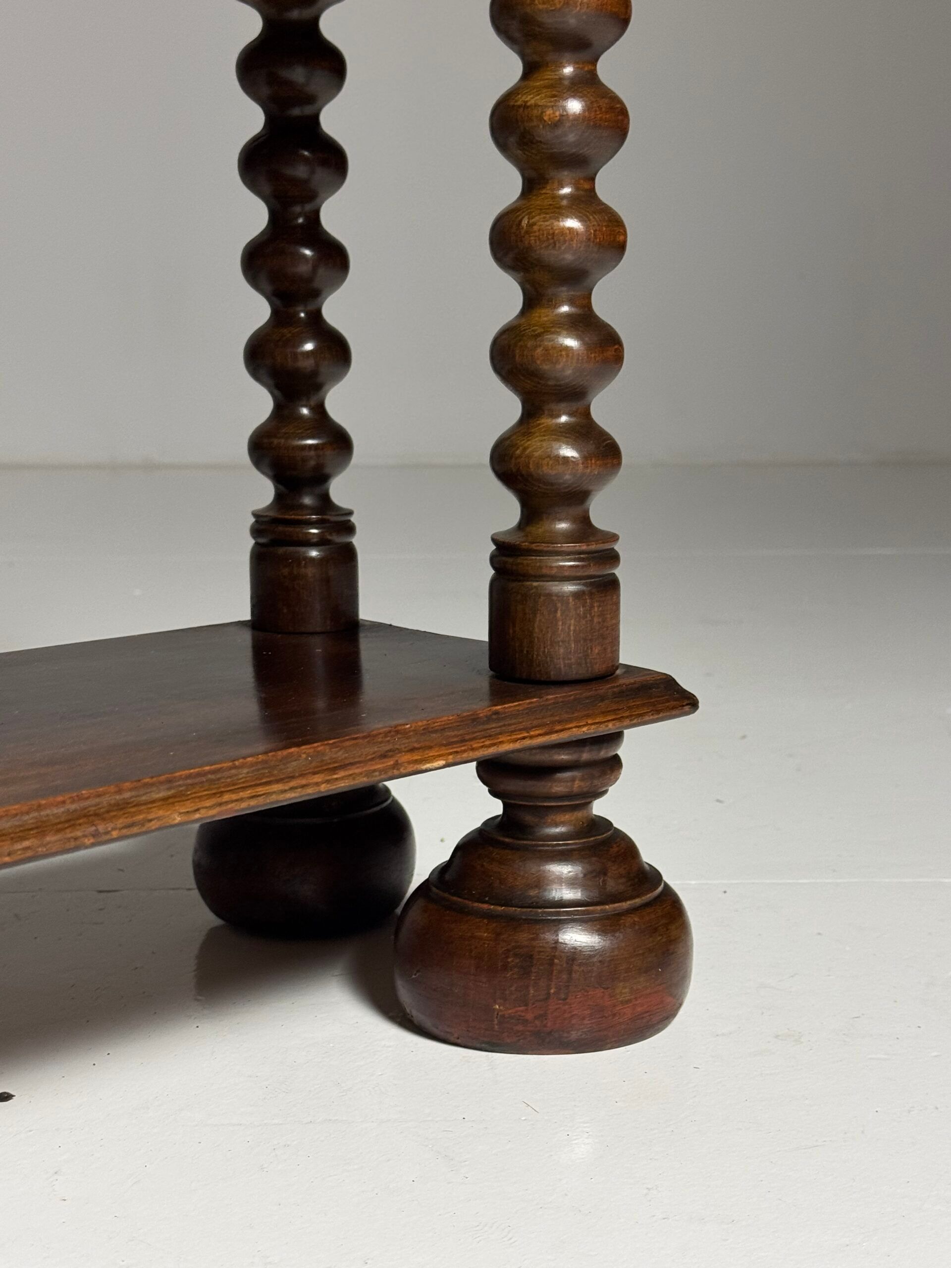 Bobbin bookcase / French antique bookshelf