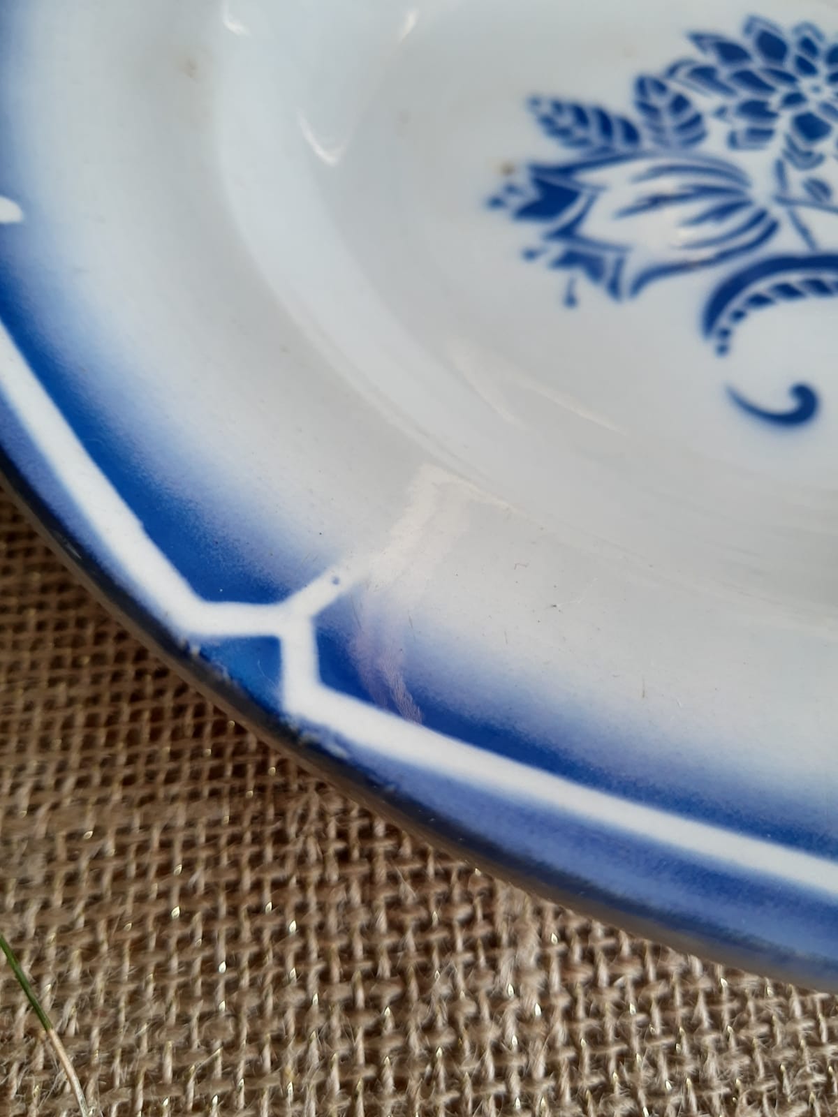 Set of two hollow plates Sarreguemines Canebiere vintage