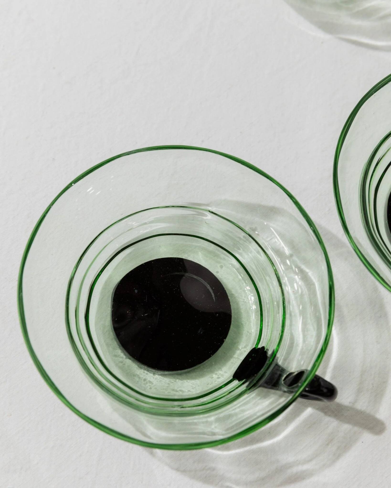 5 Vintage Murano Glass Drinking Glasses in Green and Black Uranium Glass – 1940s Italian Retro Tea & Cocktail Glasses