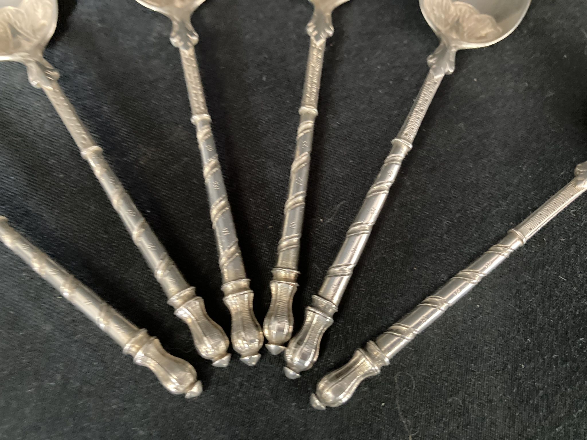 Tableware, suite of 6 small silver spoons early twentieth century