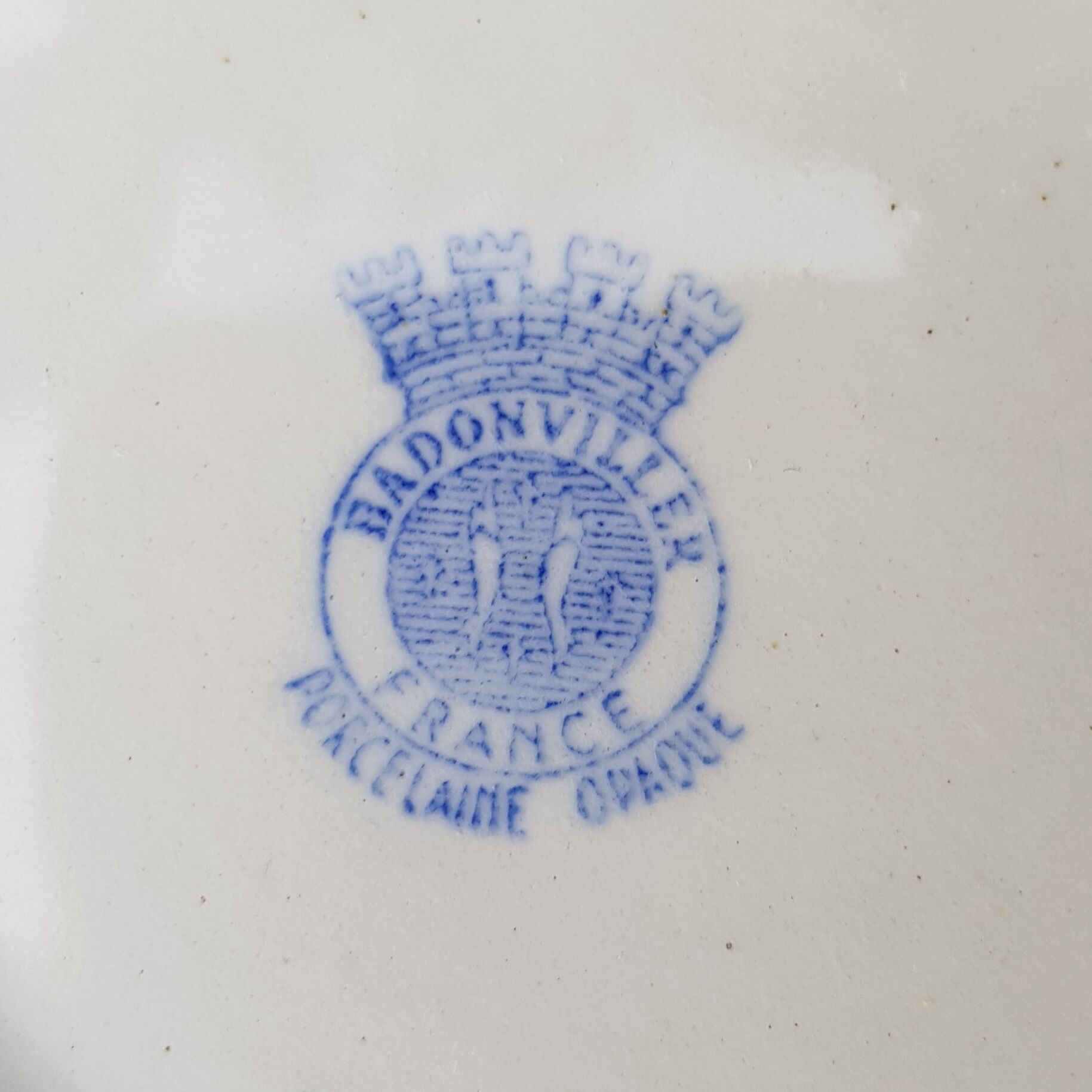 Sugar powder Badonviller porcelain