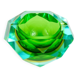 Faceted diamond ashtray in colour from the 1960s by Flavio Poli for Seguso, Murano, Italy.