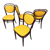 Thonet 215 en bois courbé jaune, récemment retapissé
