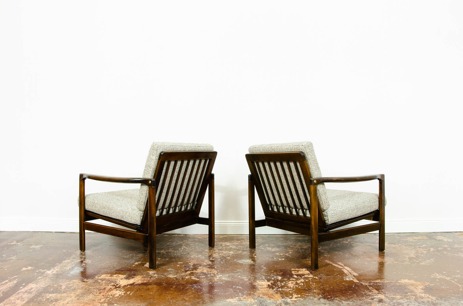 Pair of B-7522 armchairs by Zenon Bączyk