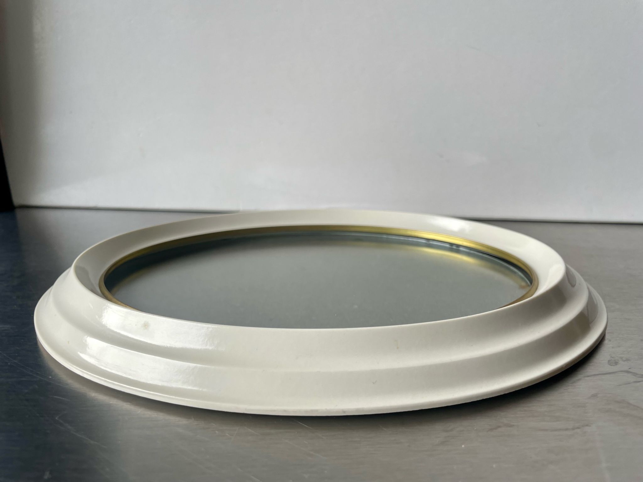 Oval bakelite vintage frame