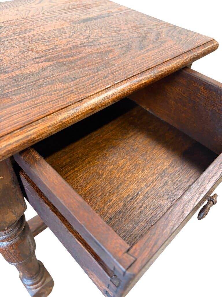 Vintage side table/nightstand for plants