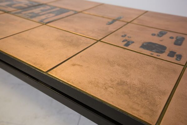 Table basse à carreaux