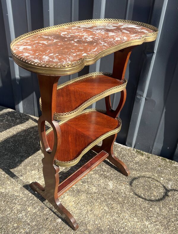 Table de salon, de forme rognon ,d'appoint , dessus marbre