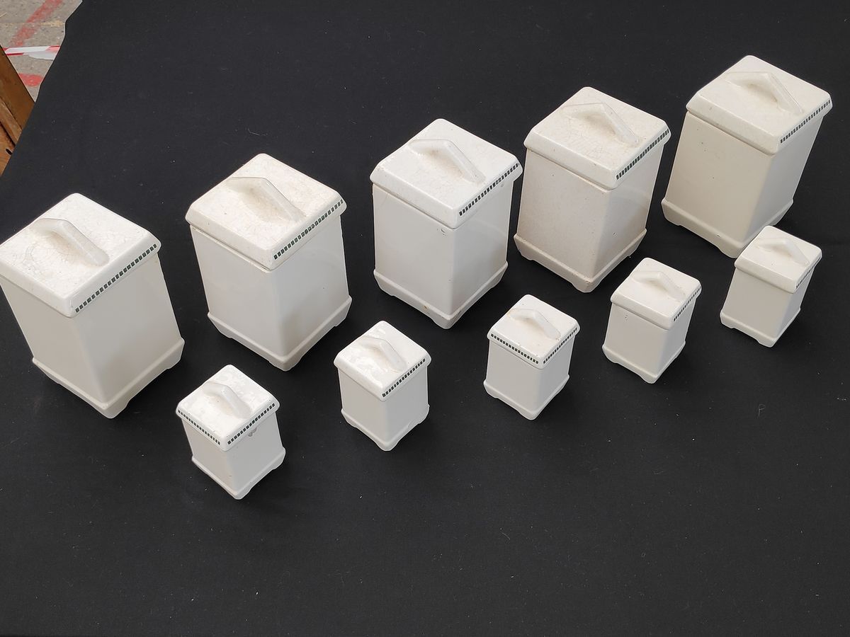 Kitchen pots in earthenware