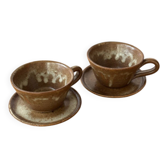 Tasses et sous-tasses en grès vintage