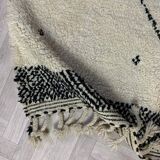 Moroccan rug in natural wool, 250cm x 150cm