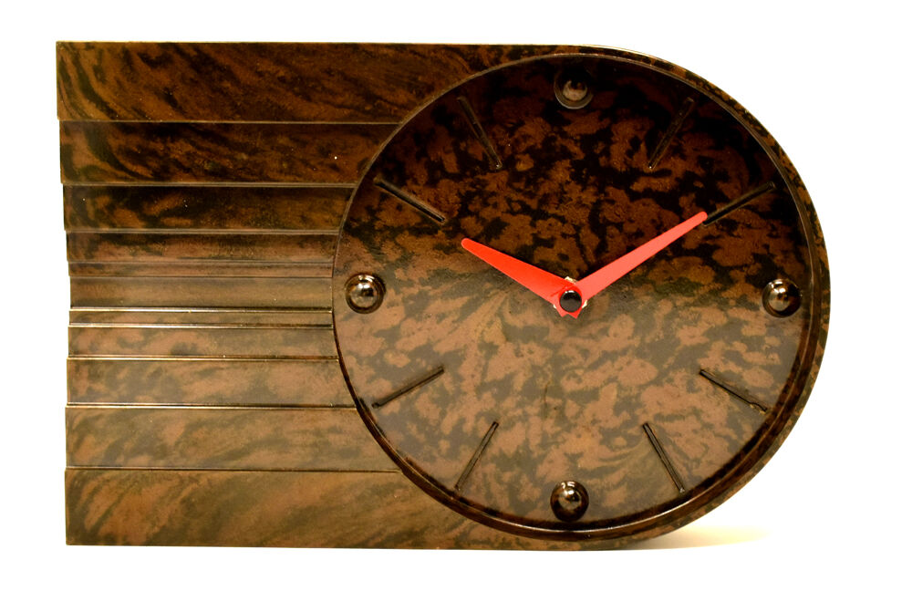Bakelite clock