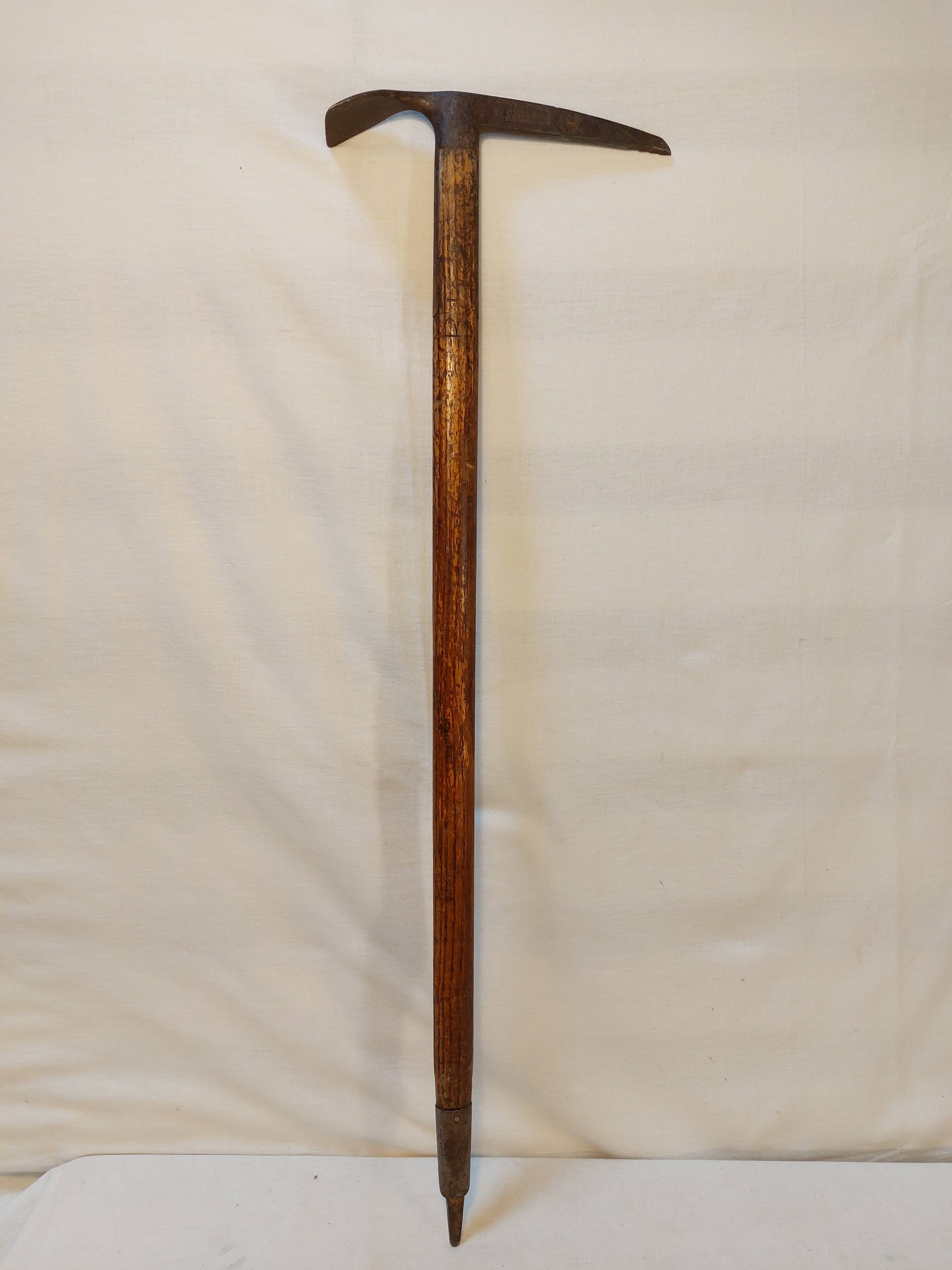 Ancien Piolet de montagne Claudius Simond Chamonix Mont-Blanc 83 cm