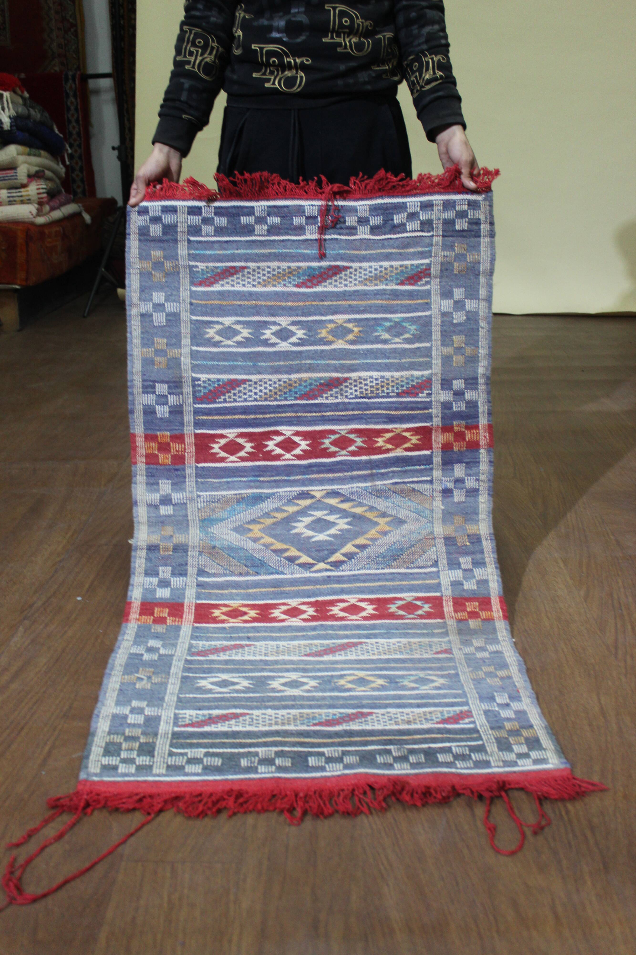 Berber carpet 121x67cm