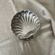 vintage shell-shaped bowl / empty pocket in metal (stainless steel)