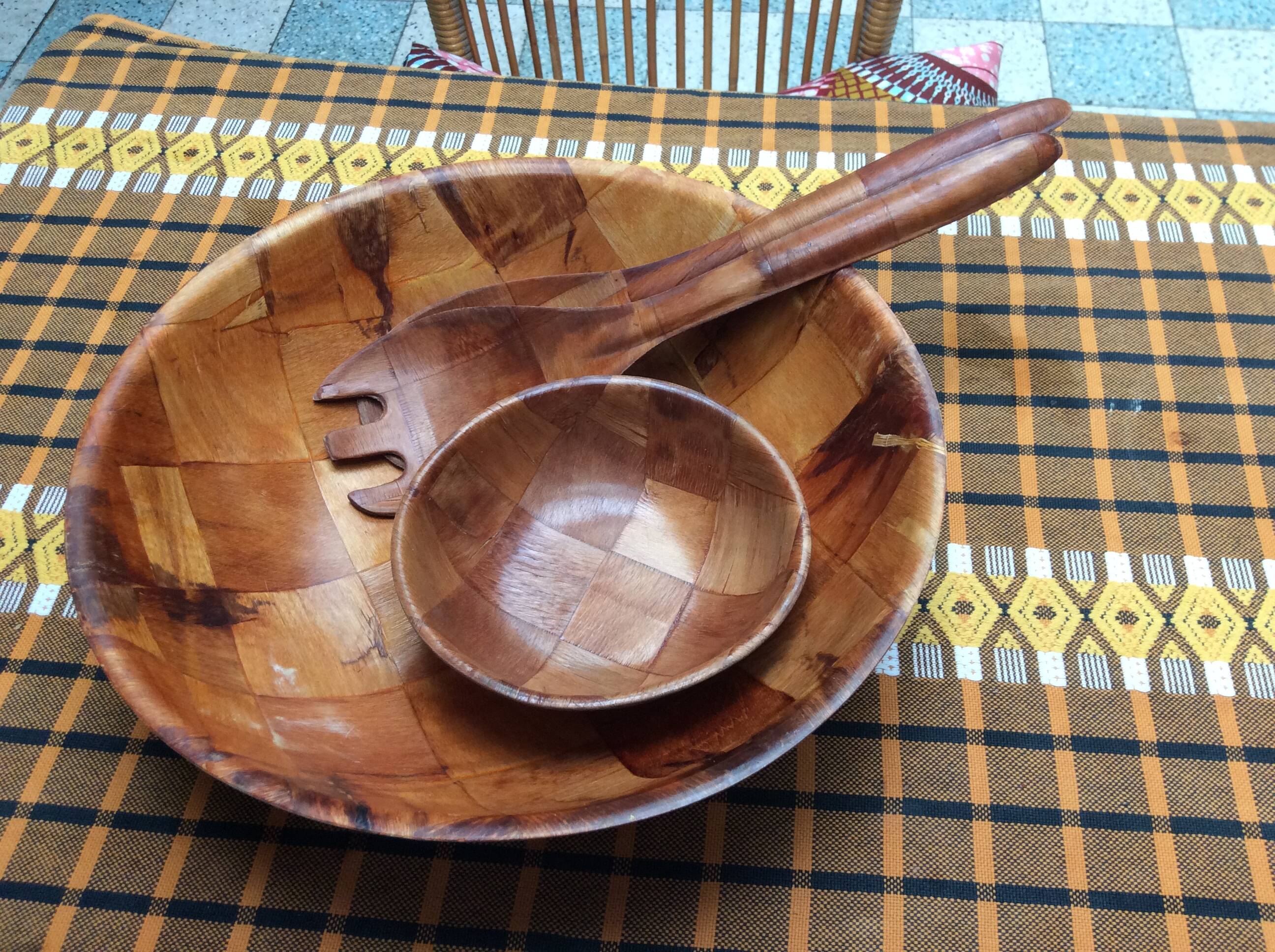 Danish salad bowl set