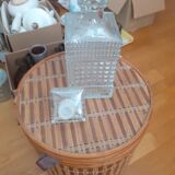 Whiskey decanter