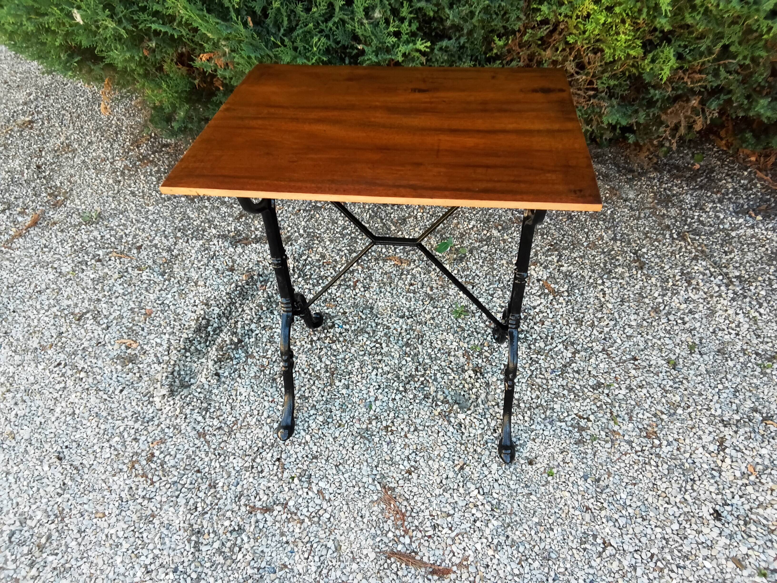 Bistro table