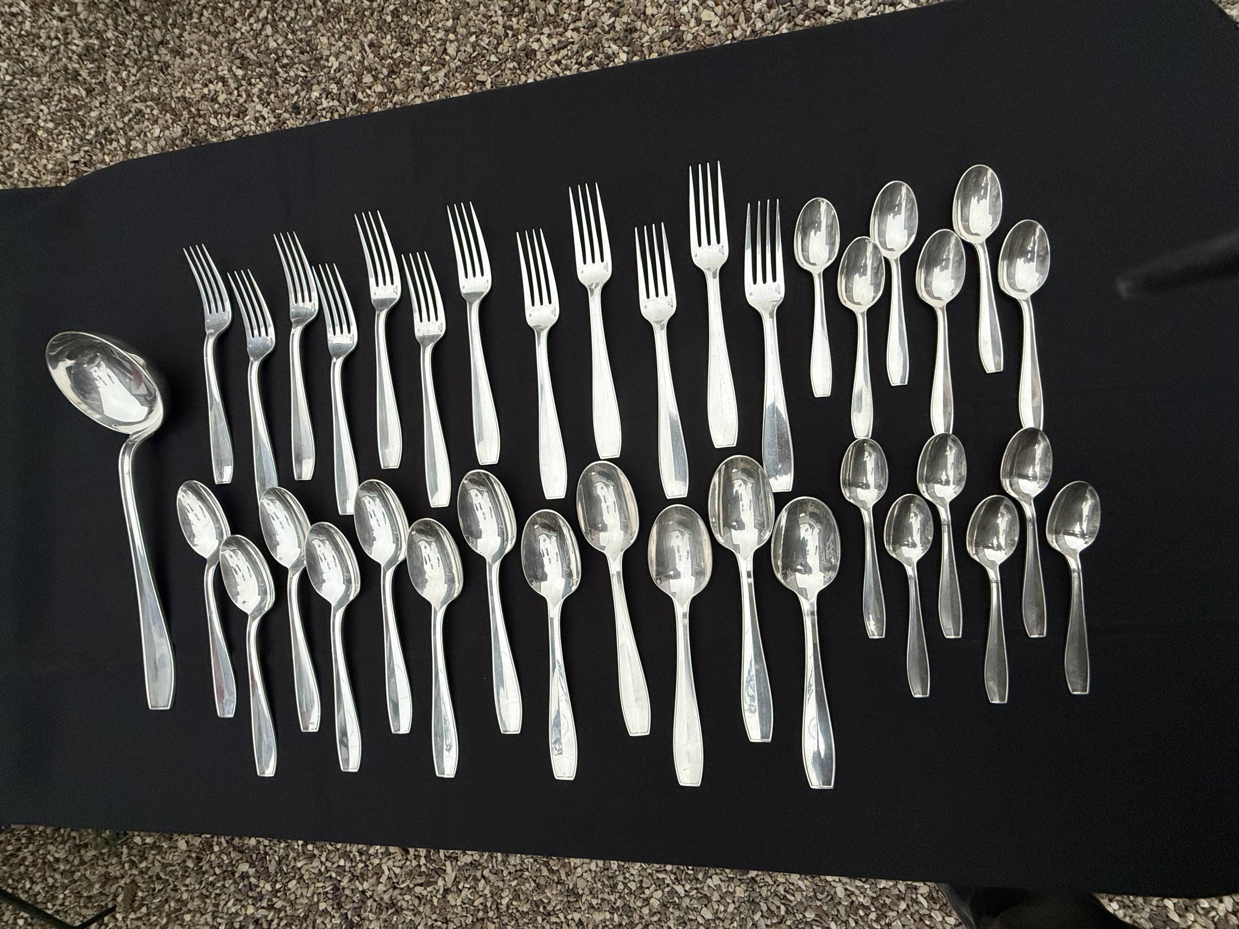 Christofle 37-piece cutlery set, Atlas model