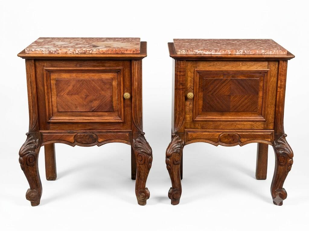 Pair of Louis XV style bedside tables with marquetry veneer, marble top, f
