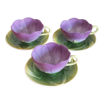 3 tasses mauves, fleurs en porcelaine Geneviève Lethu