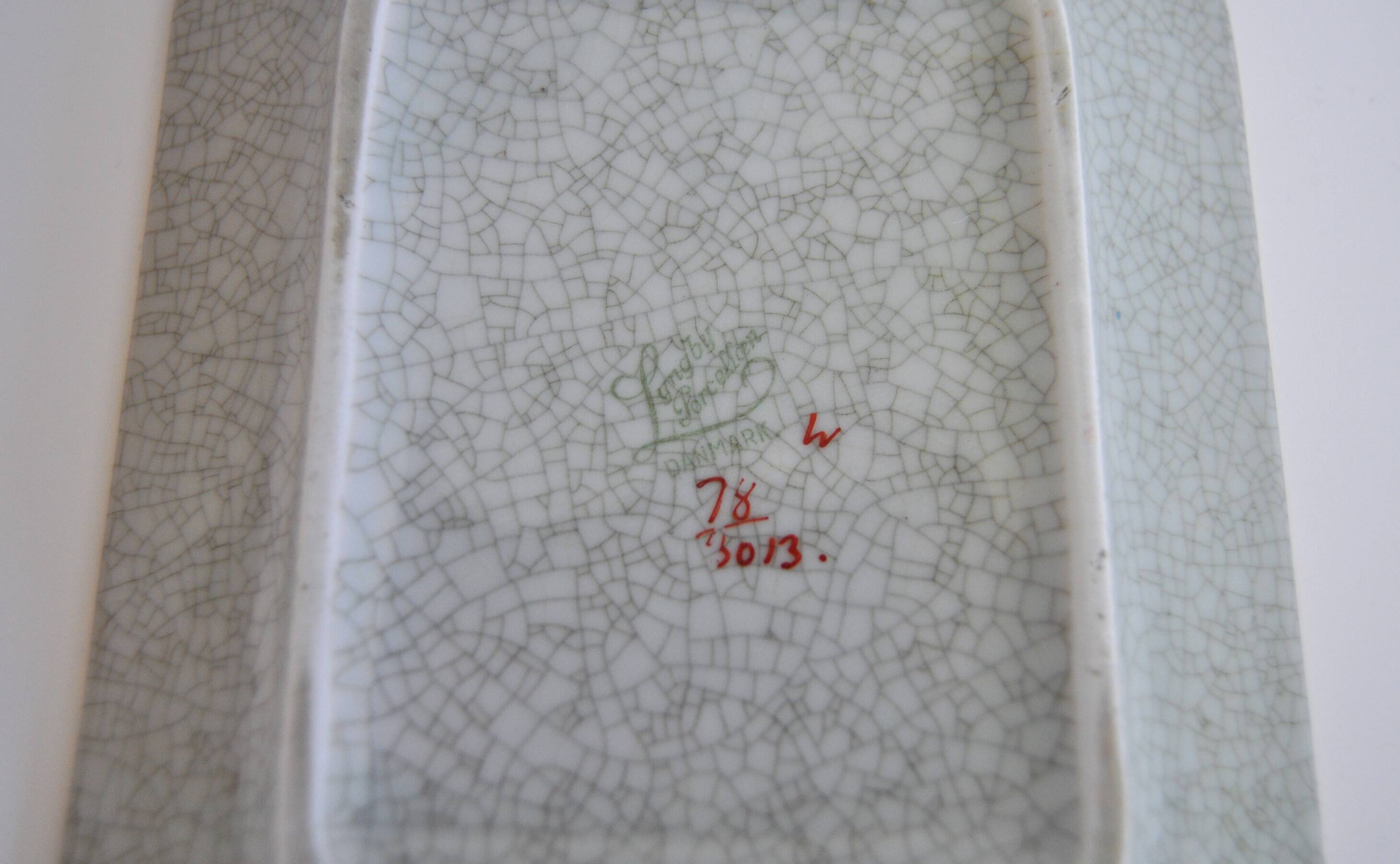 Cendrier, vide poche en porcelaine à glaçure craquelée, années 1940