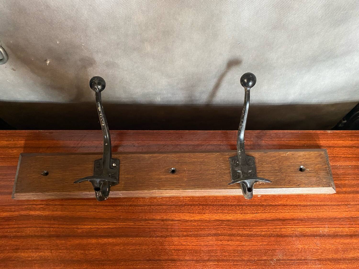 Old wooden coat rack + 2 double black metal hooks