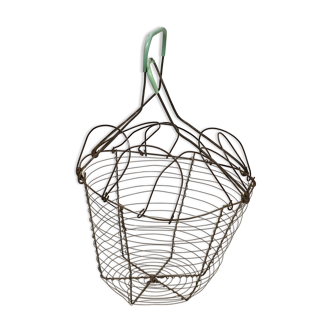 Metal salad basket