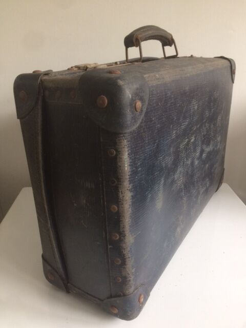 Vintage vintage vintage case