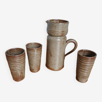 Stoneware pitcher and 3 glasses service