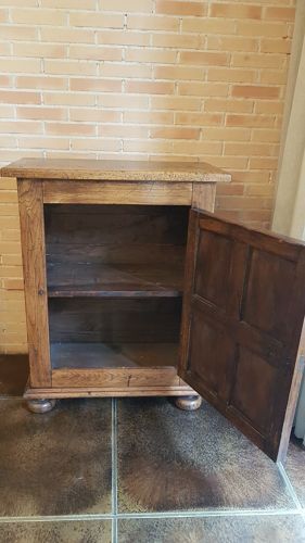 Low buffet in solid oak