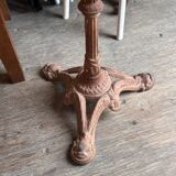 Guéridon pied en fonte et plateau imitant la pierre