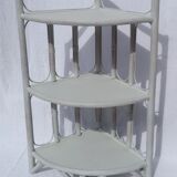 Corner shelf