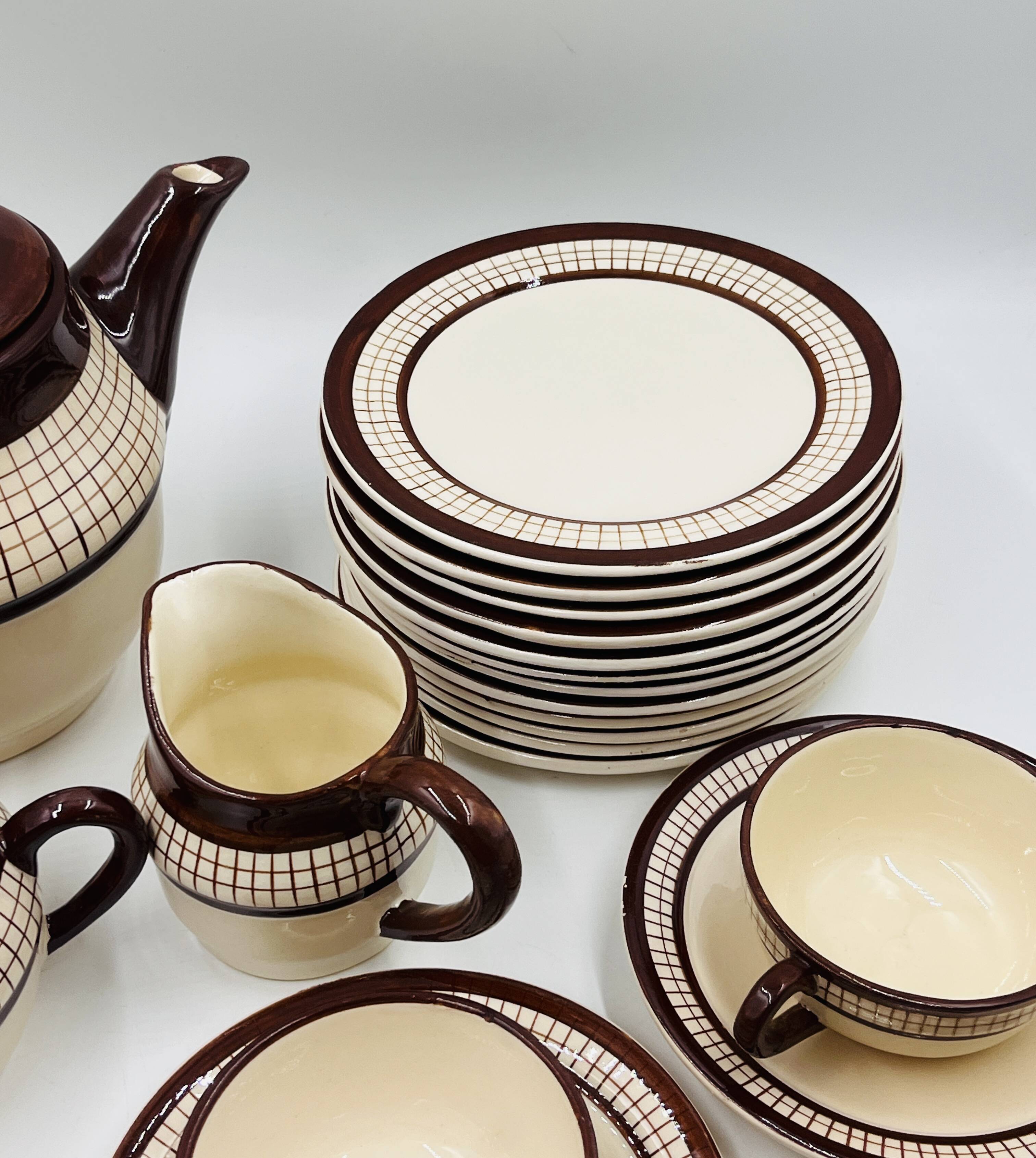 Vintage breakfast service